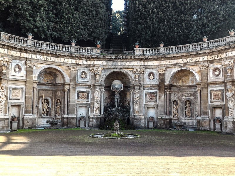 Frascati - Villa Aldobrandini; il Teatro delle Acque.