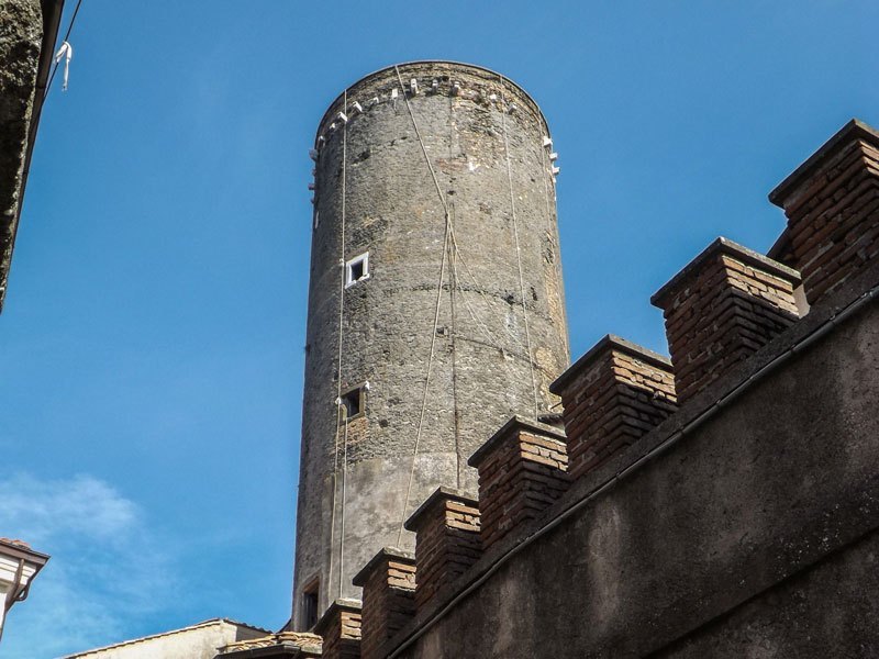 Nemi - Palazzo Ruspoli; la Torre Saracena.